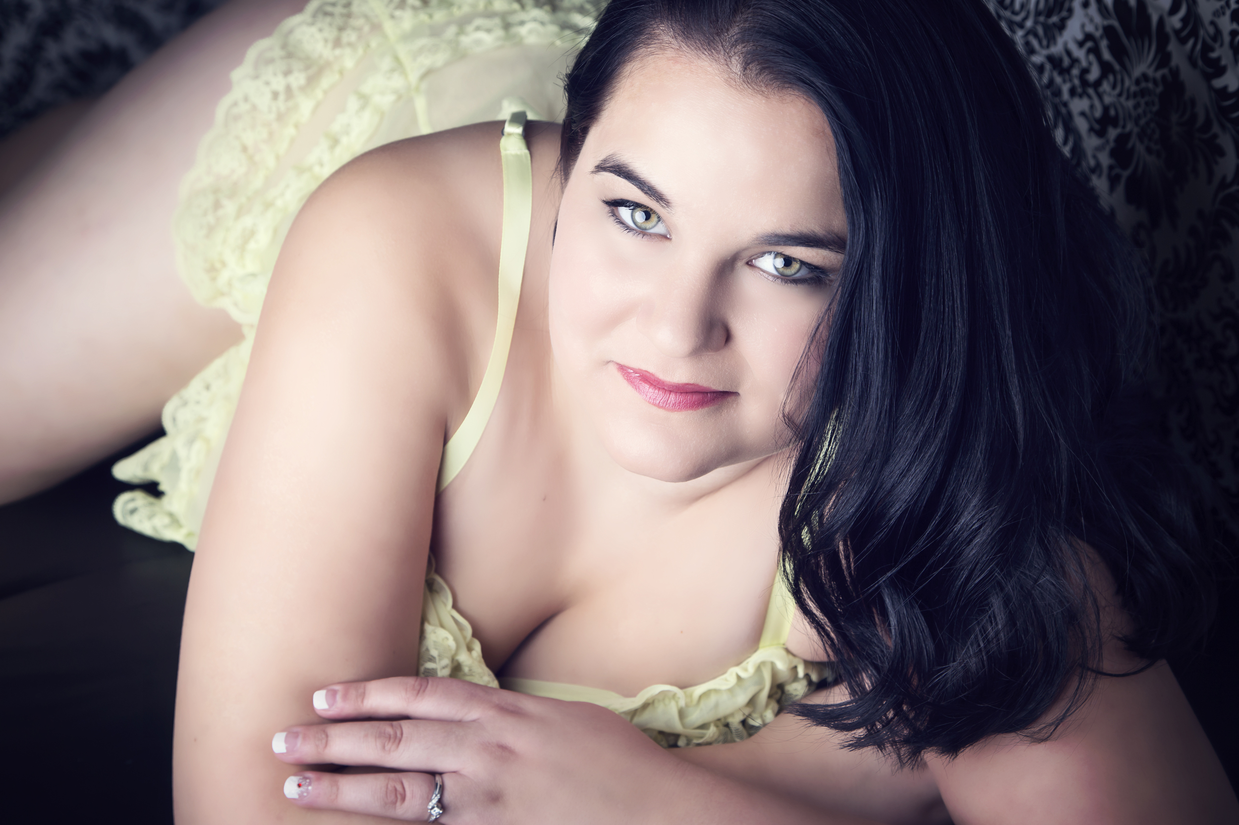 Affordable Boudoir photography Calgary (14).jpg