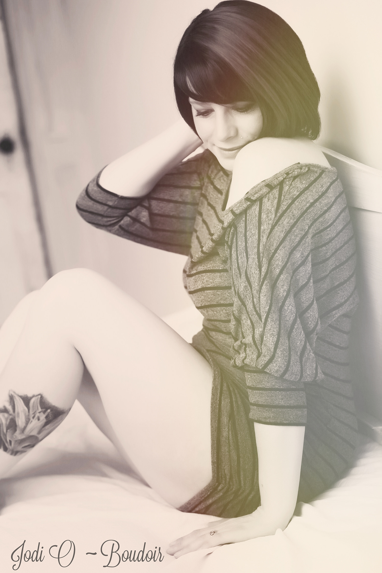 Boudoir Photography in Calgary for women of all shapes and sizes. Custom sessions design to pamper and leave women with unbelievable confidence. Fun and affordable photography.
