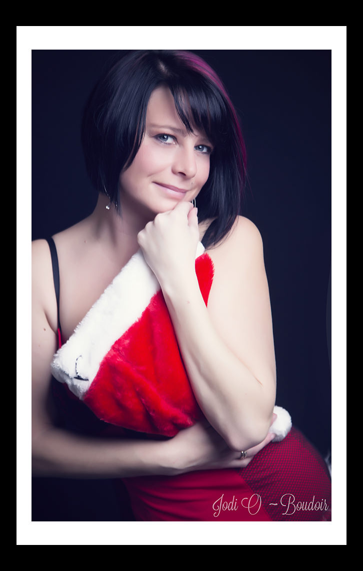 Boudoir Photography in Calgary for women of all shapes and sizes. Custom sessions design to pamper and leave women with unbelievable confidence. Fun and affordable photography.