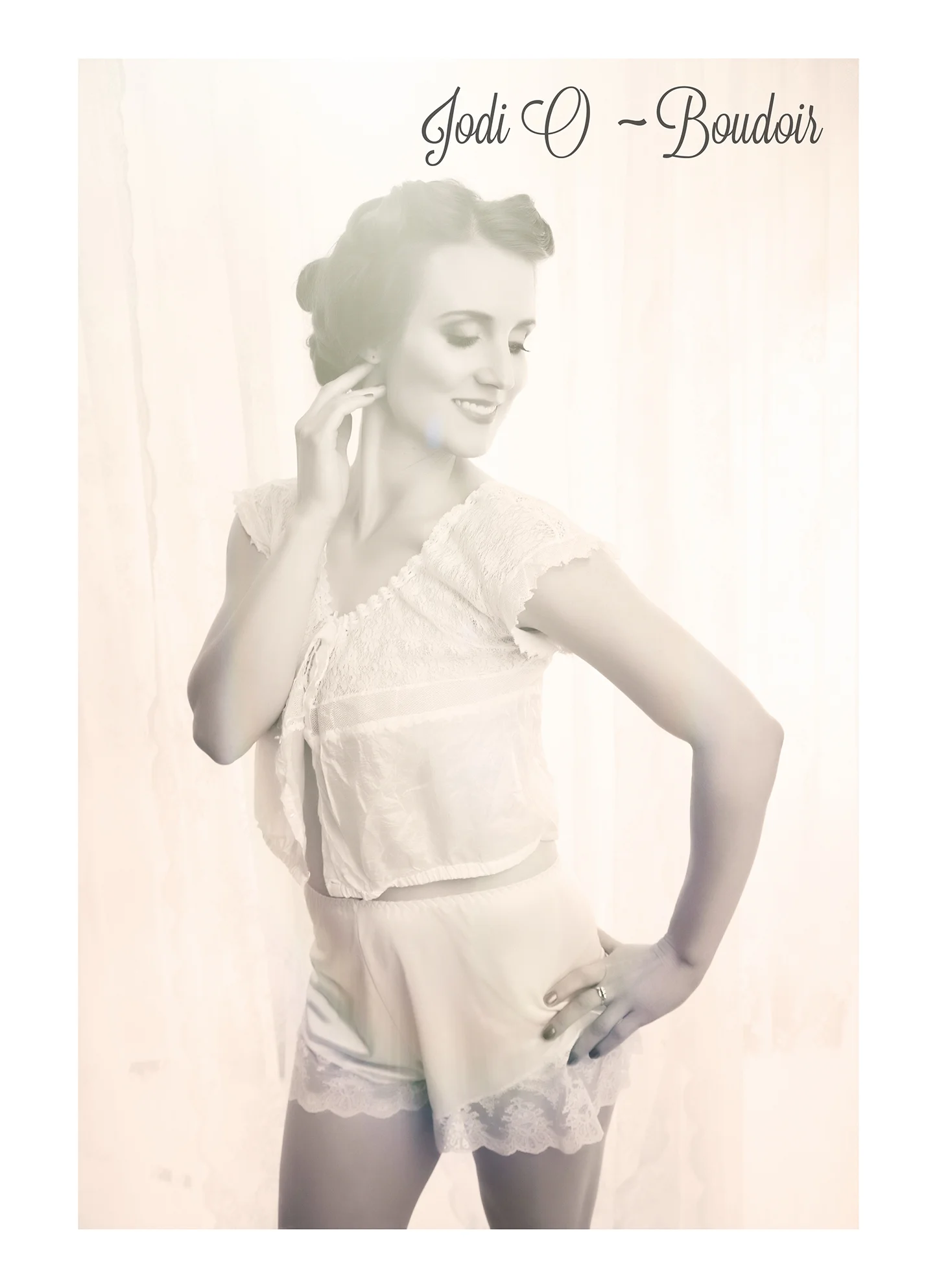 Fun sessions designed to pamper. Portraits are dreat as a gift or to treat yourself. Private studio, Female Photographer