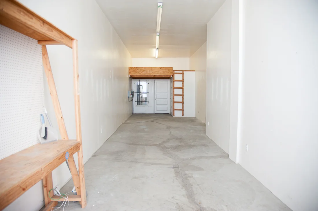 4874 W Adams suite-6.jpg