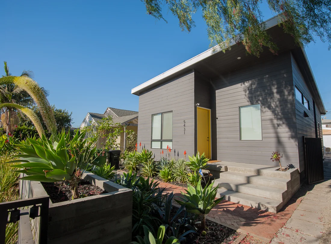 Homeside lease -1.jpg