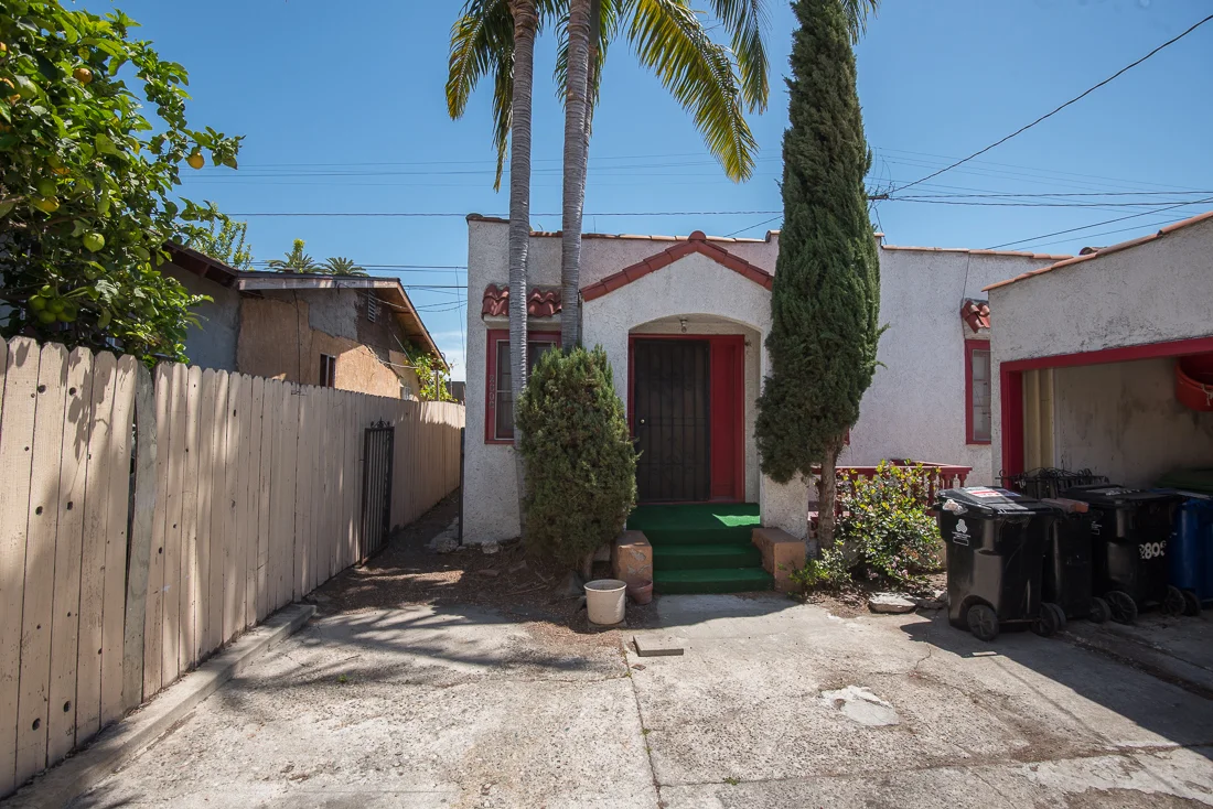2808 Harcourt-1.jpg