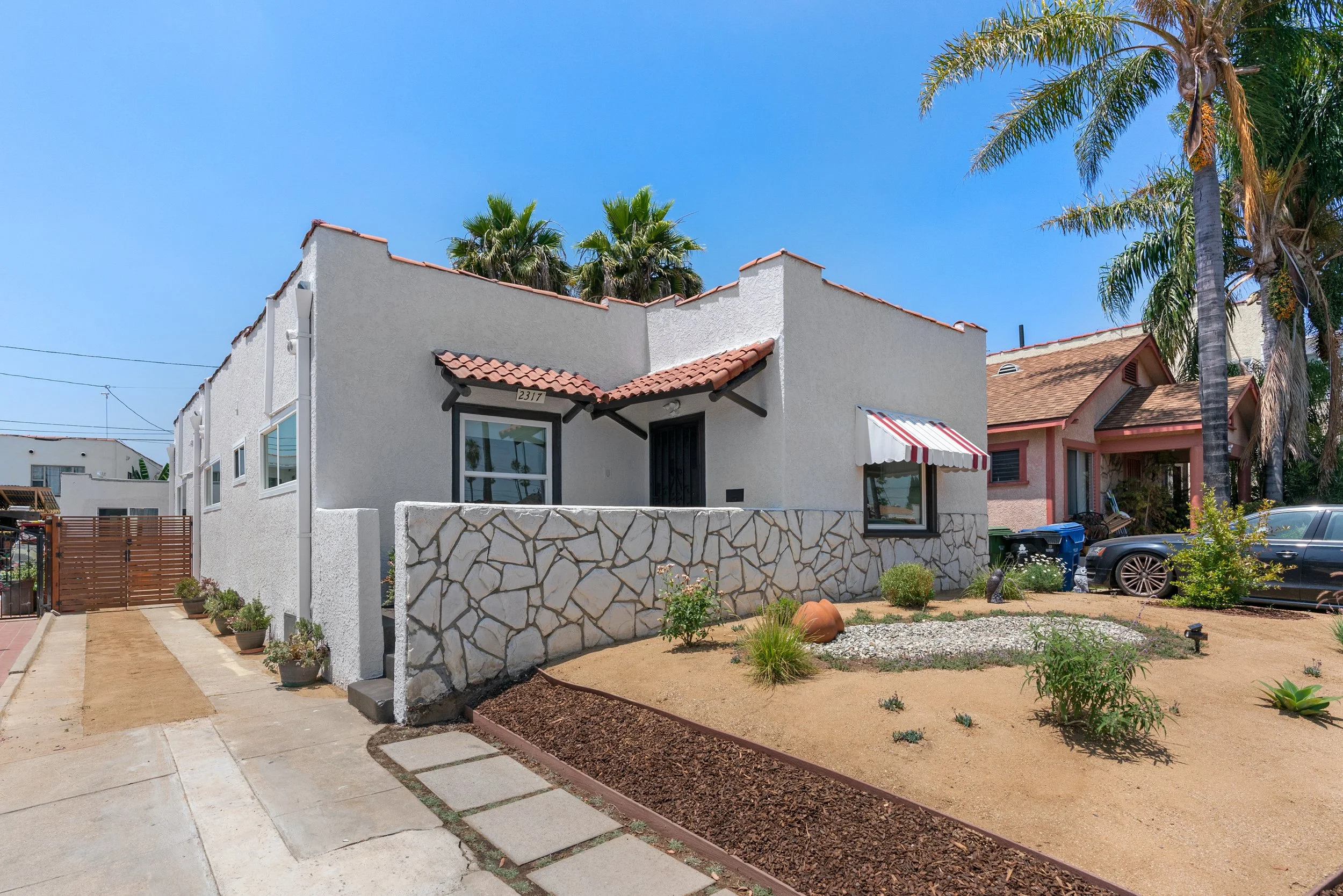 2317 Vinyard Ave-1.jpg