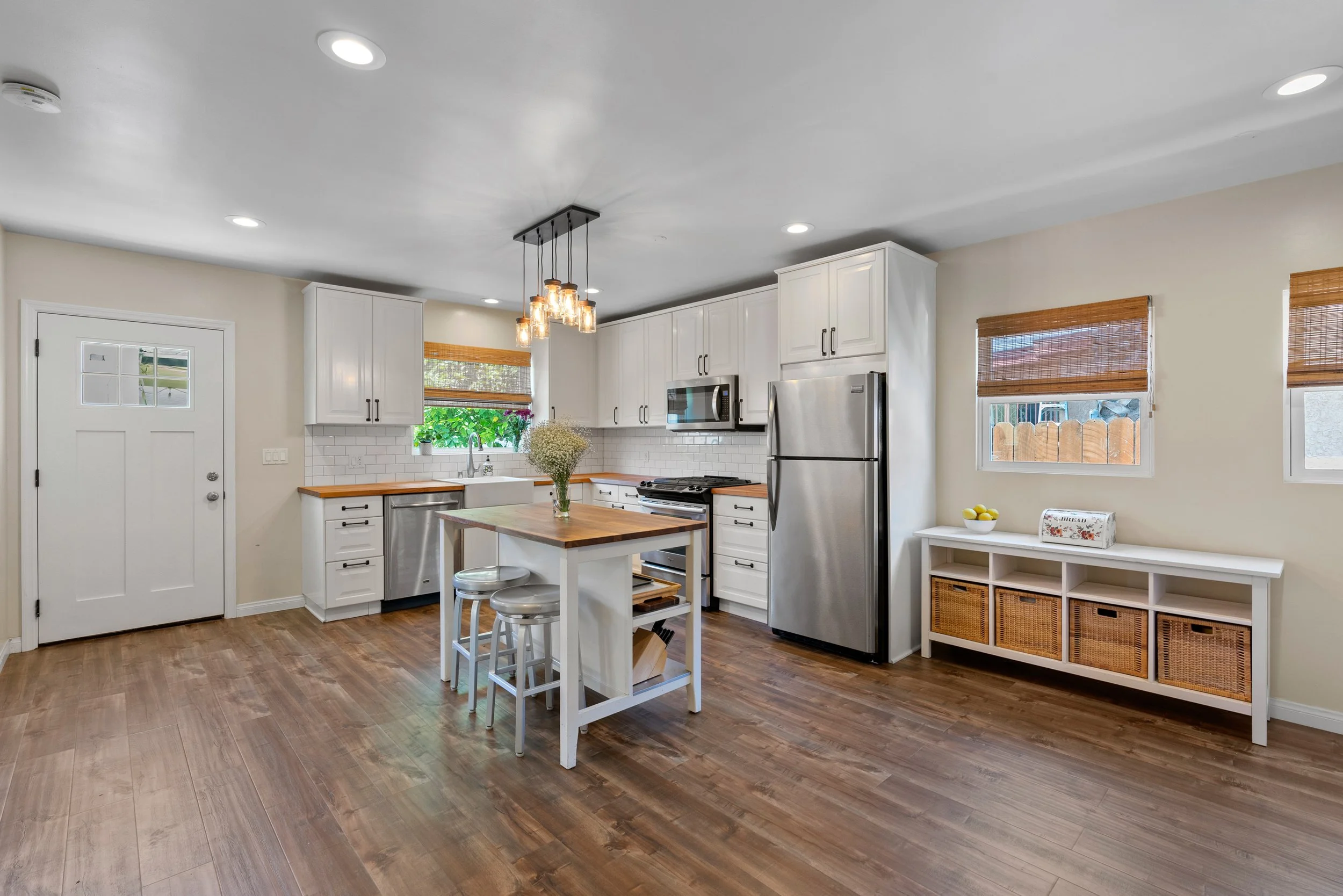 2317 Vinyard Ave-11.jpg
