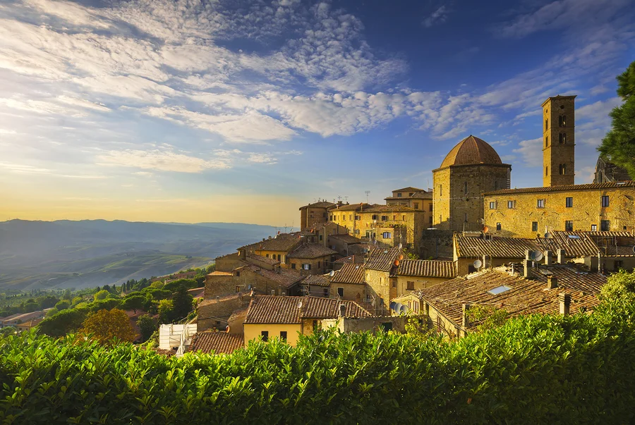 volterra in the sun 149156204.jpg