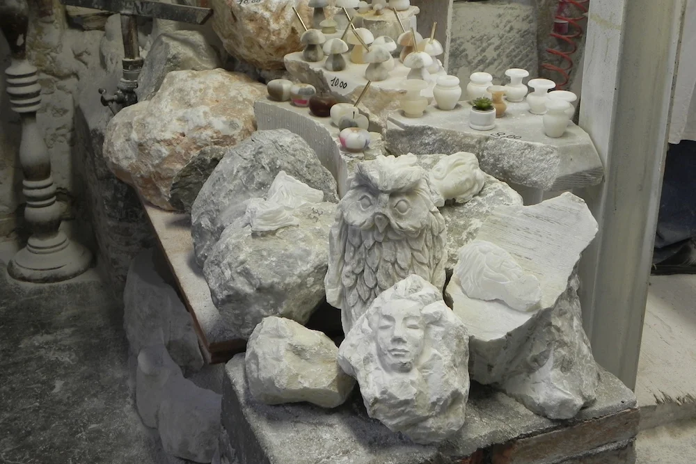 volterra_alabaster_workshop_cc_via_flickr_c_gabriele_cantini.jpg
