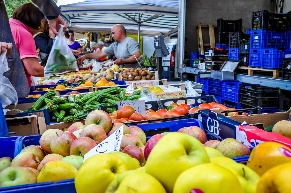 Siena-Italy-market-day-fruit-and-vegetables.jpg