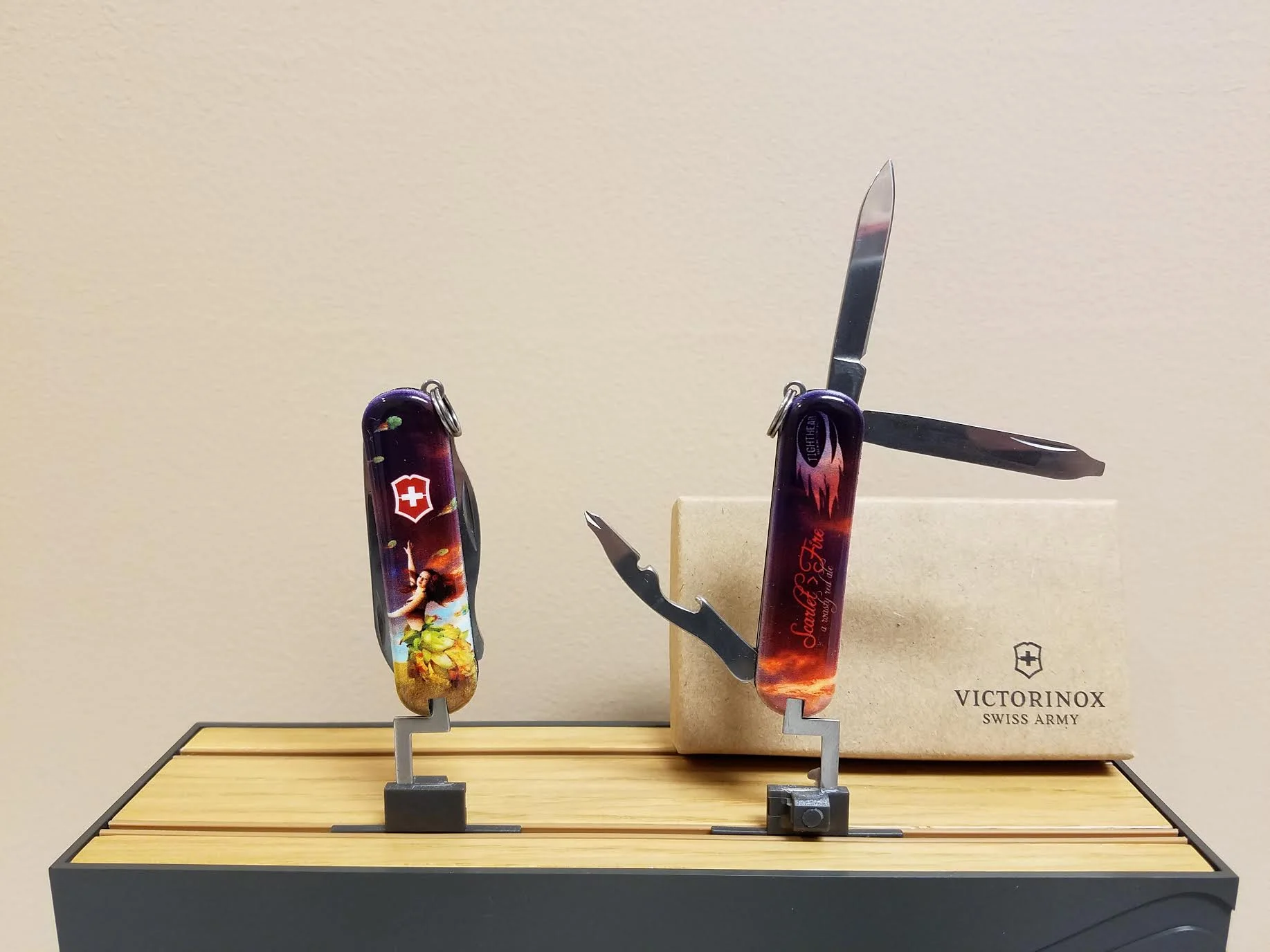 SMALL SWISS ARMY KNIFE SCARLET>FIRE — Tighthead Brewing Co.