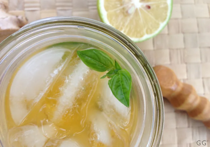 Lilikoi & Basil Mojito