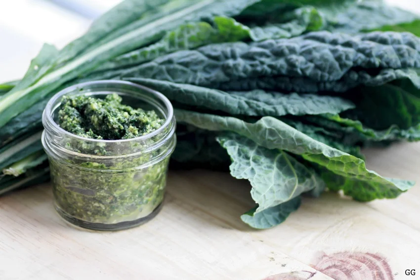 mighty kale pesto