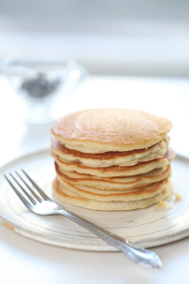 Maha-Munaf-Chocolate-banana-pancakes (3).jpg
