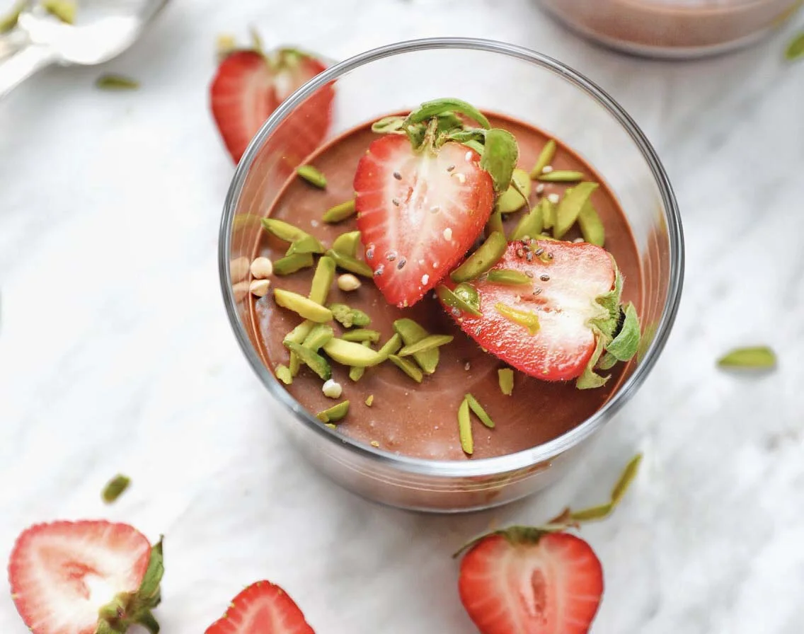 Maha-Munaf-Vegan-Chocolate-Mousse.jpg