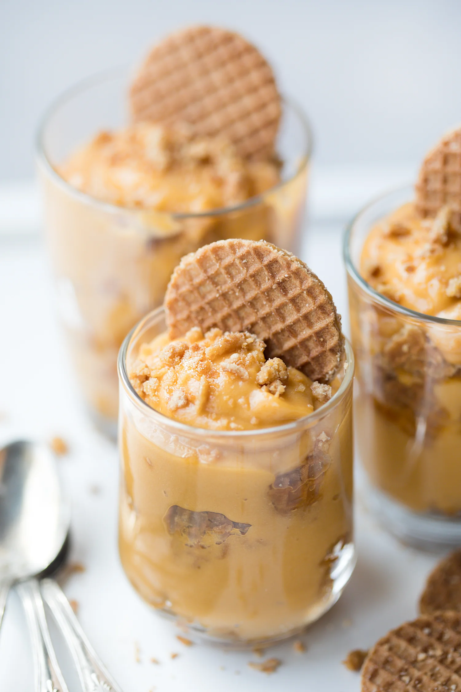 maha-munaf-butterscotch-pudding-stroopwafels (6).jpg