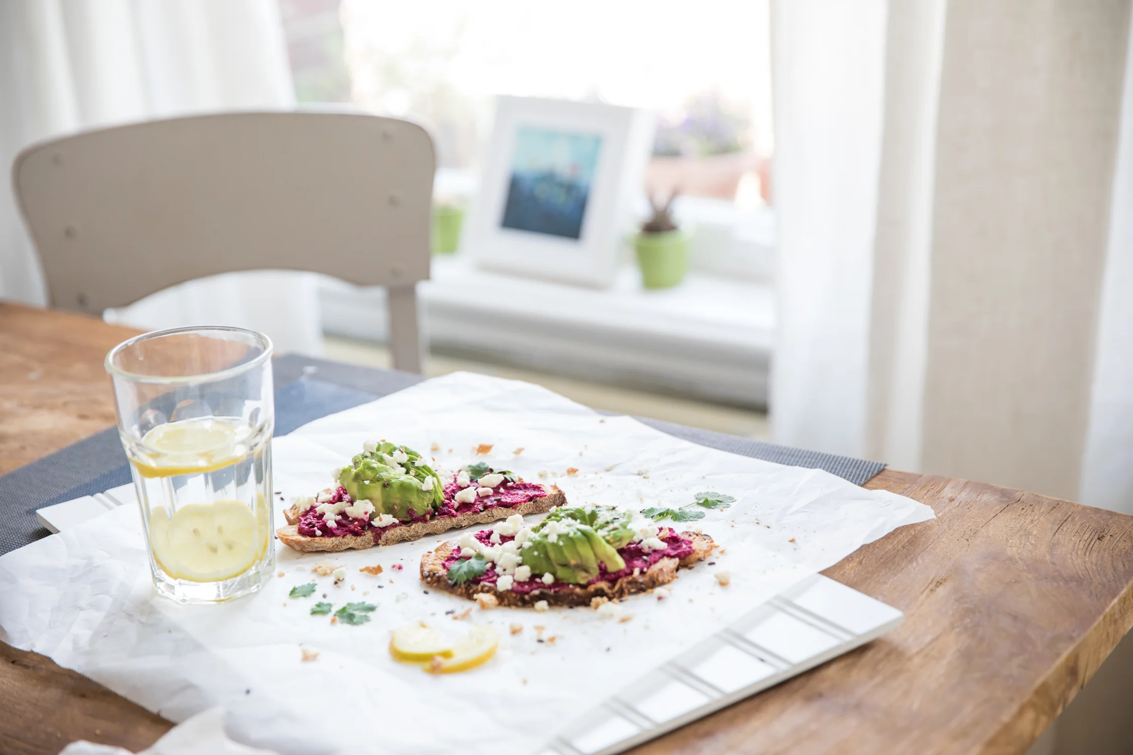 avocado-rose-beetroot-hummus-toast-2258.jpg