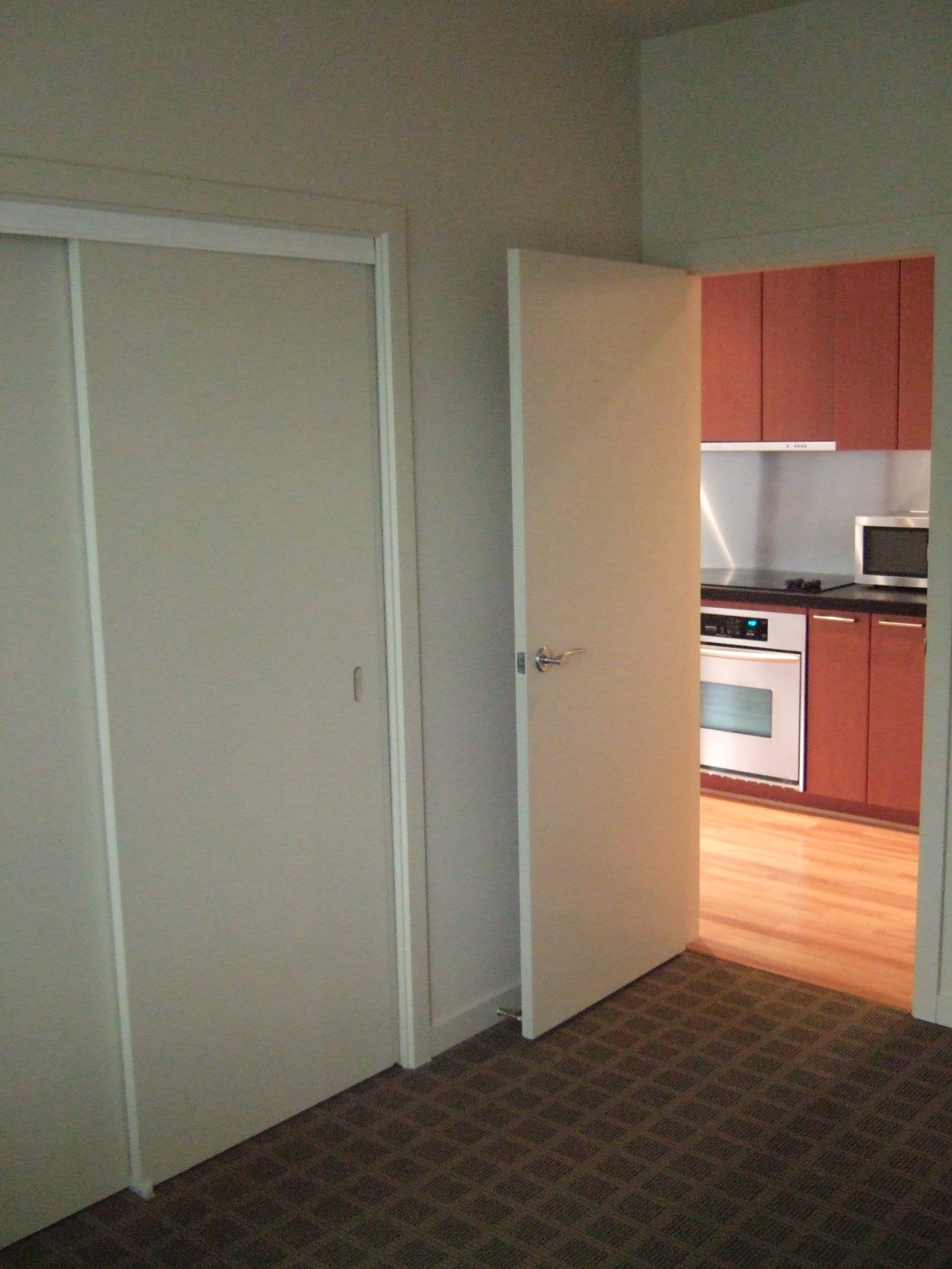 21-Bedroom2.JPG