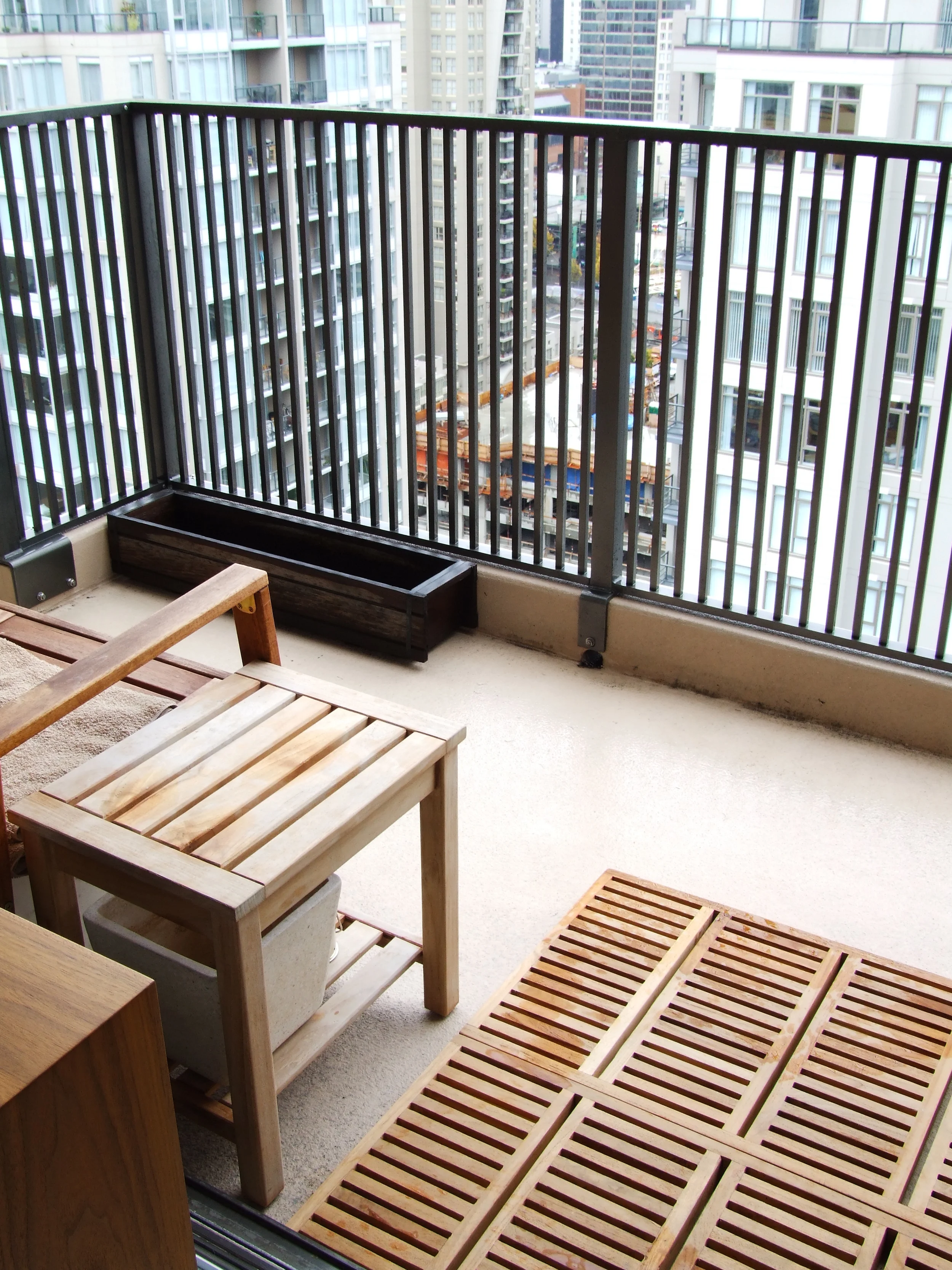20-Patio.JPG