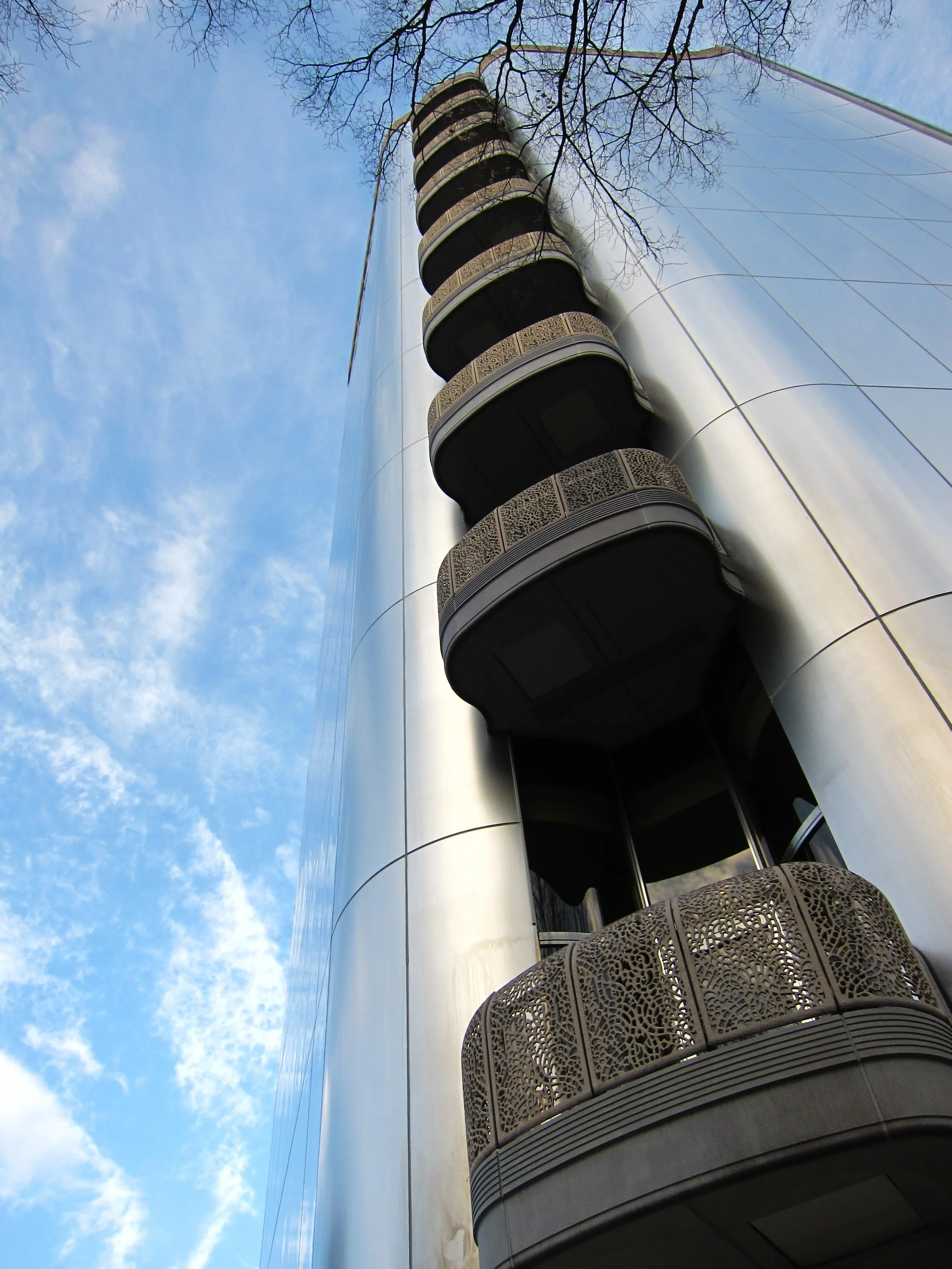 1101030112-S.JPG