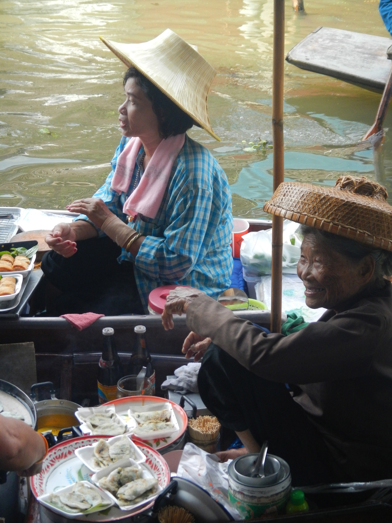 Floating Market Smiles Thailand