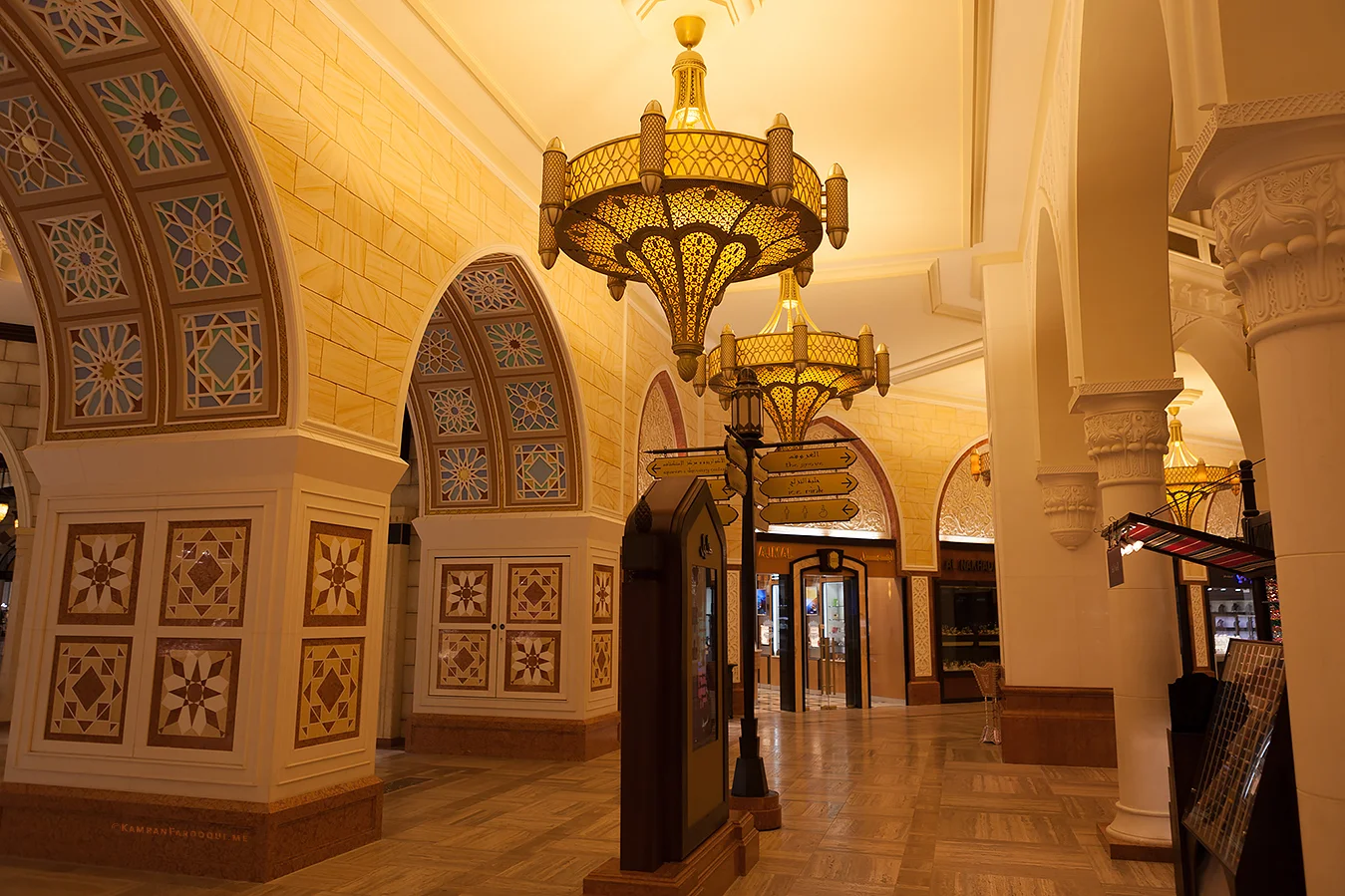 GoldSouks02.jpg