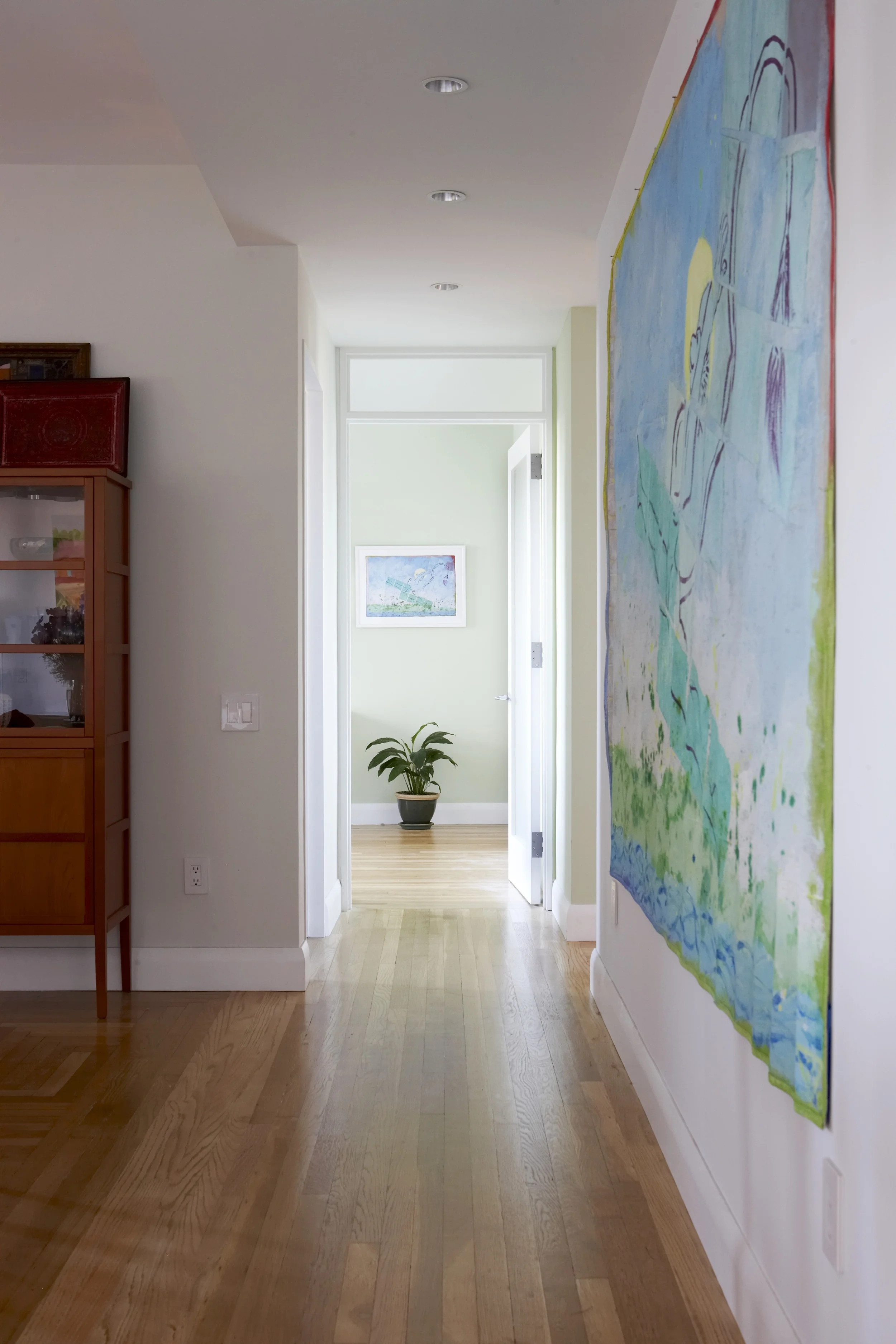 Times_8C_Hallway.jpg