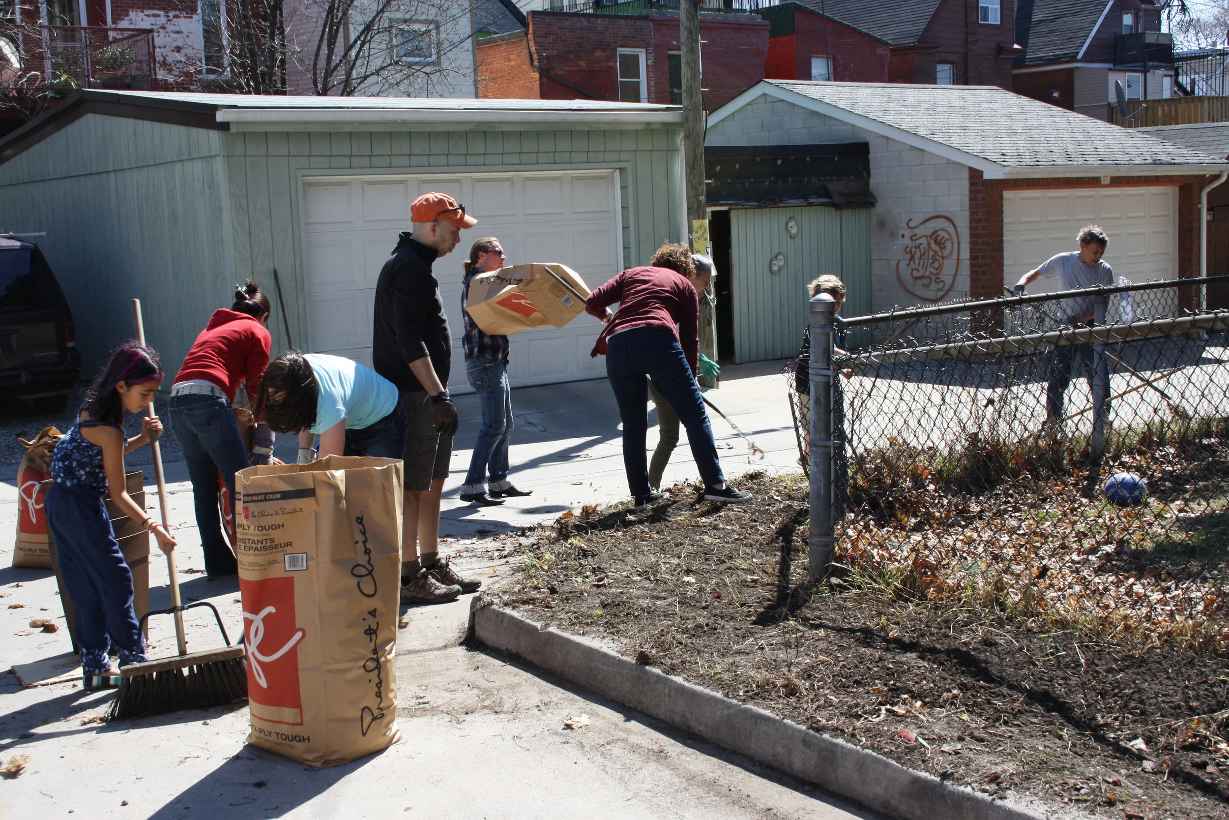 Laneway Spring Clean-up — The Laneway Project