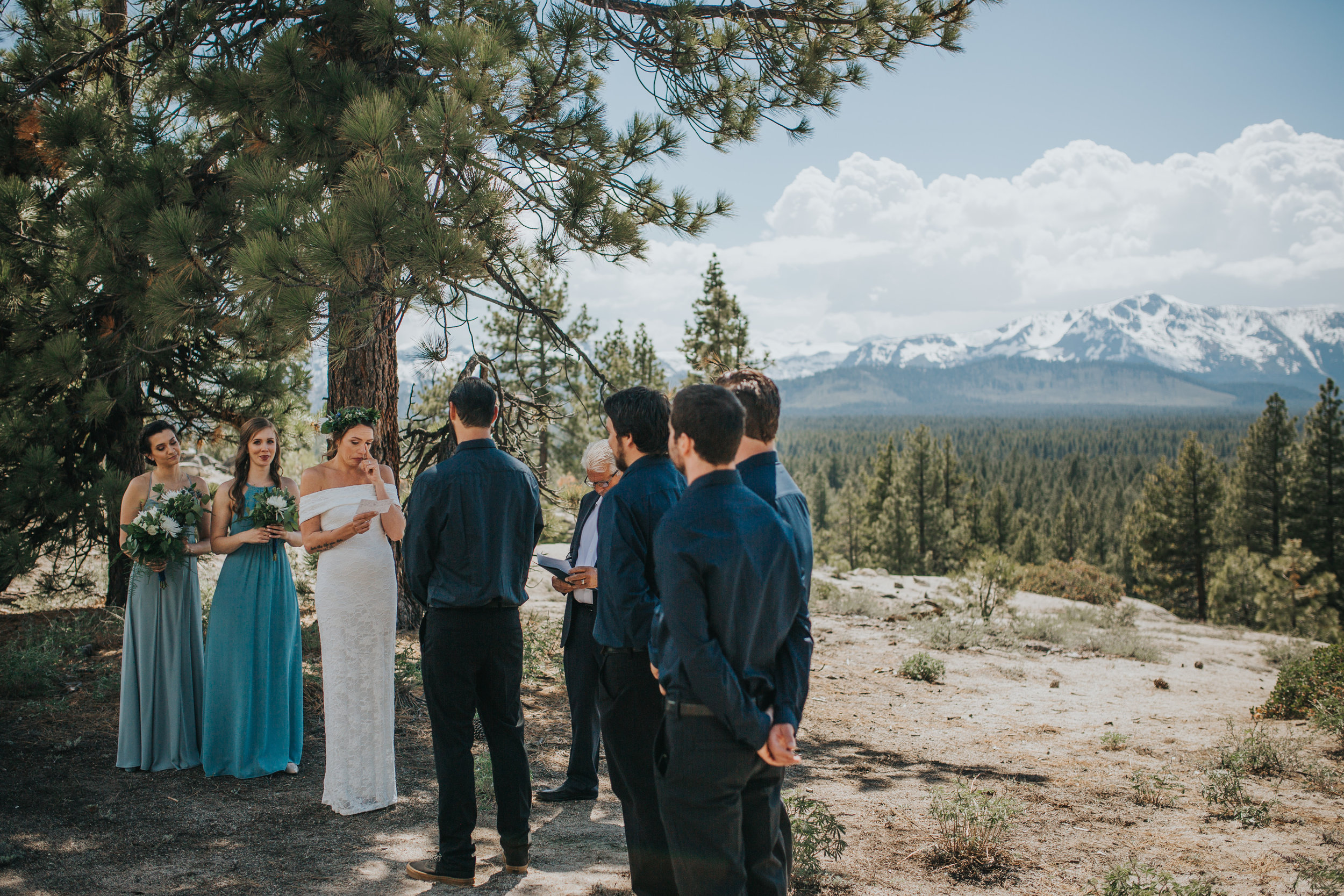 south-lake-tahoe-elopement-valerie-lendvay-photo-026.jpg