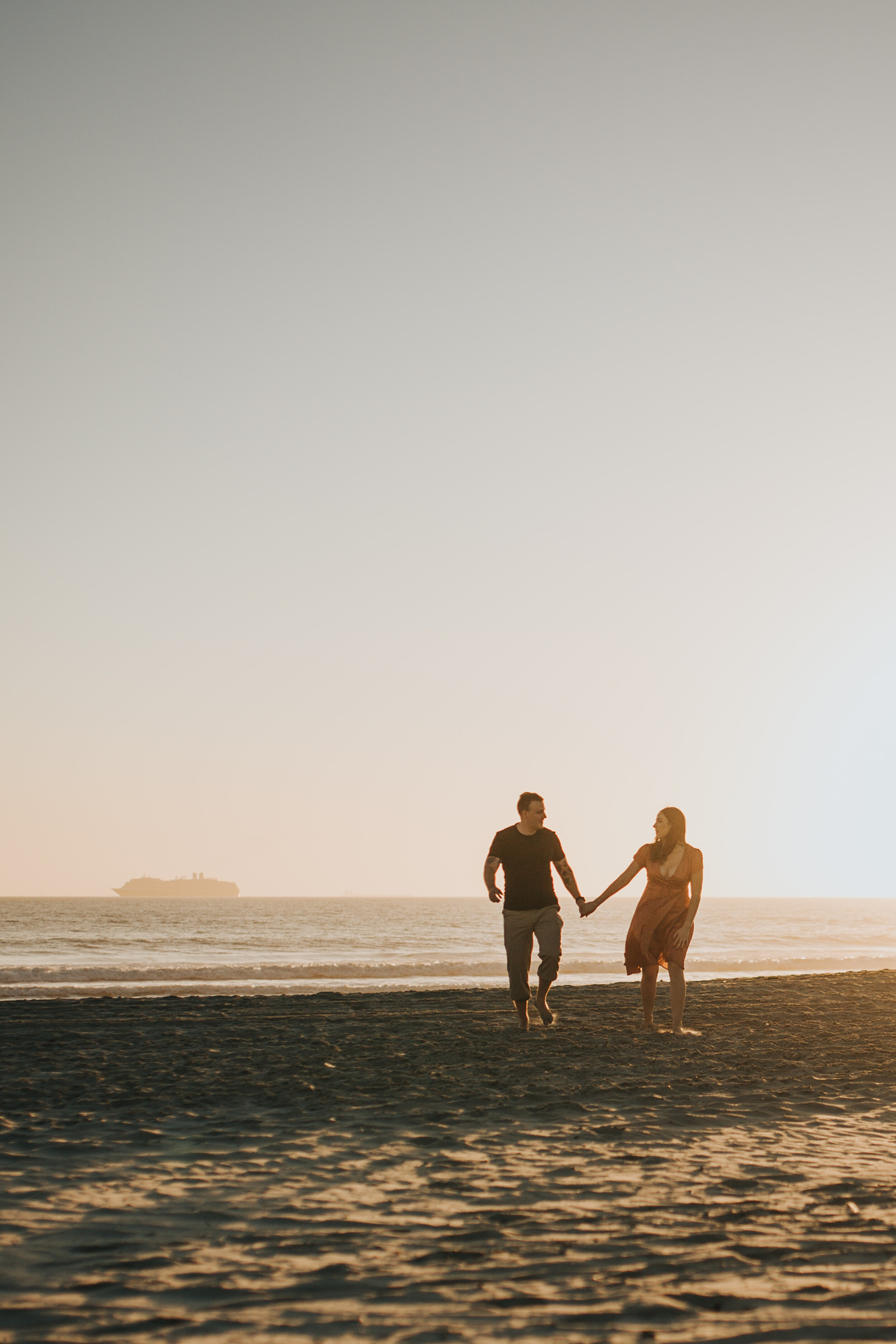 coronado-beach-engagement-session-valerielendvayphoto-084.jpg