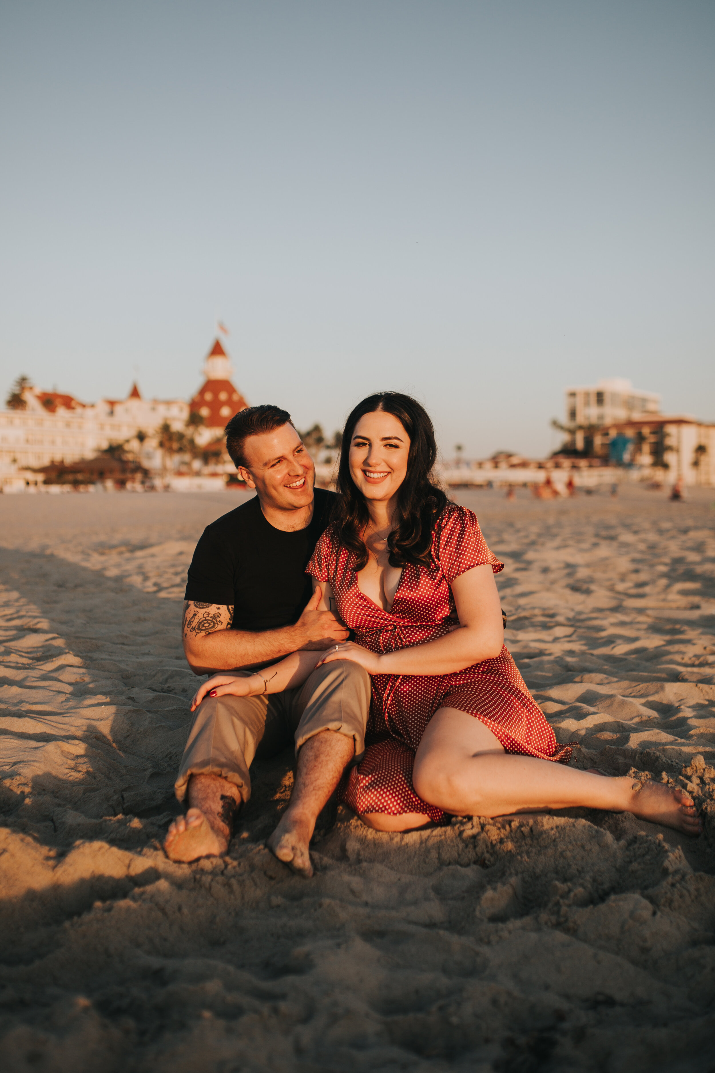 coronado-beach-engagement-session-valerielendvayphoto-098.jpg