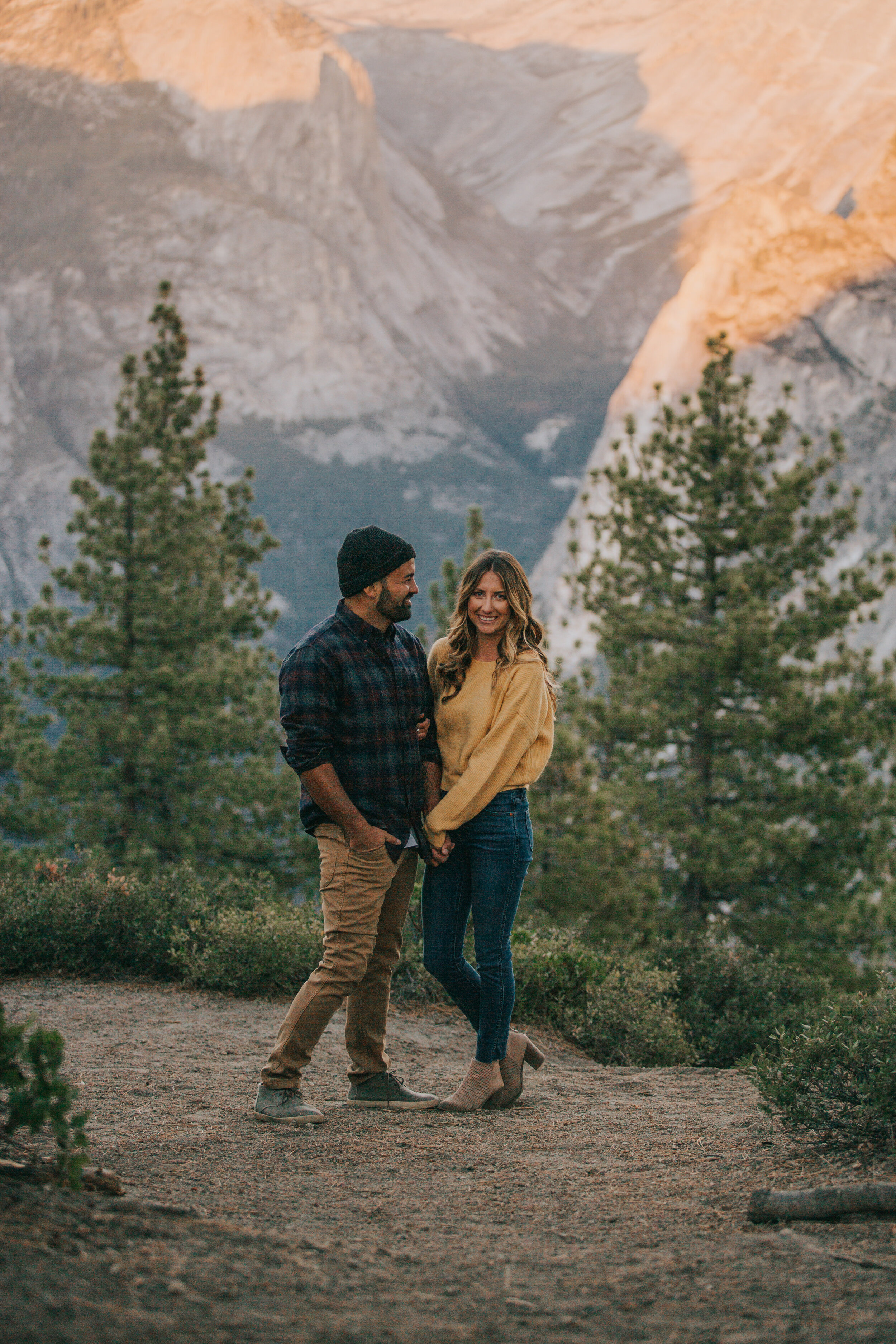 yosemite-engagement-session-valerielendvayphoto-039.jpg