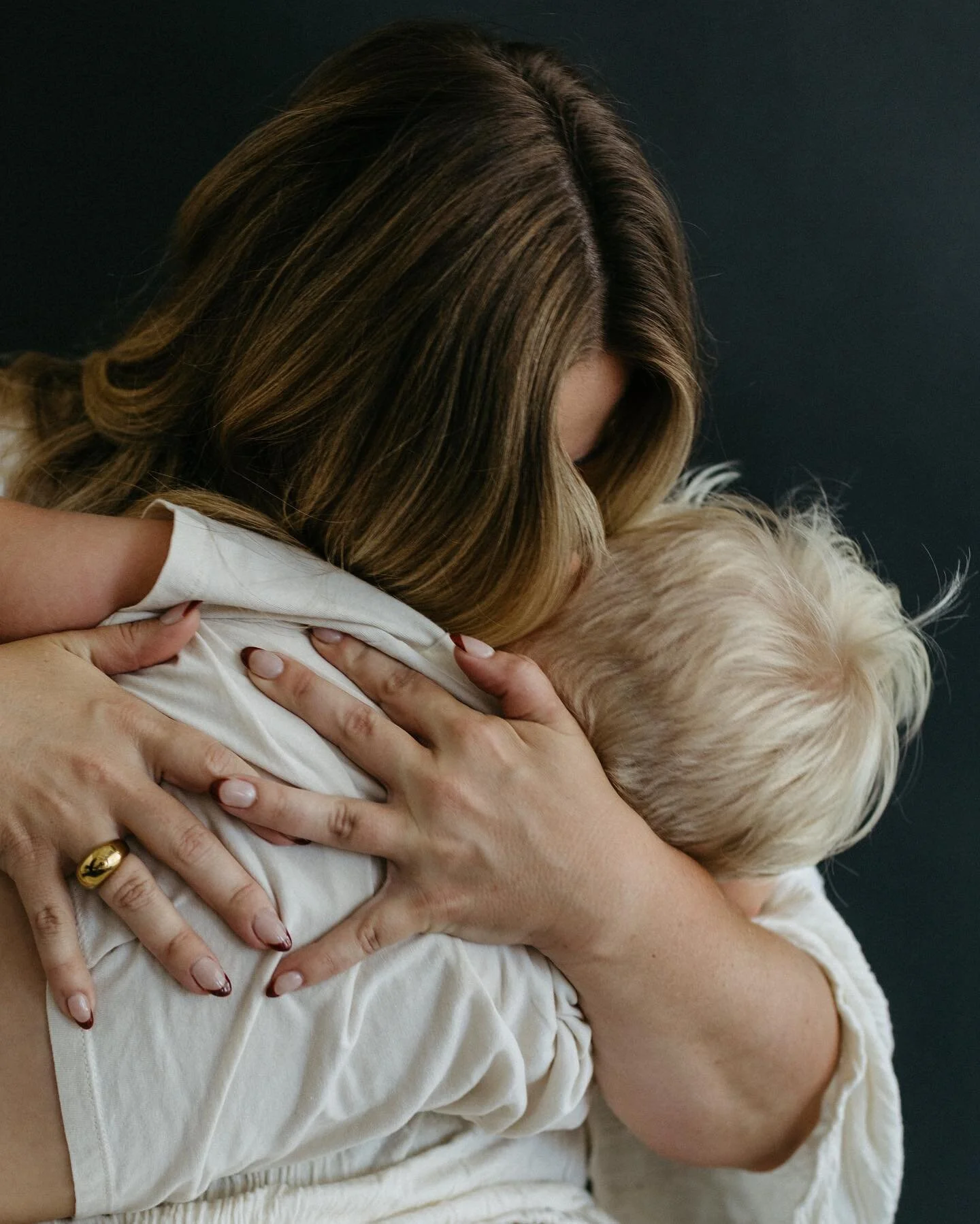 mama bird 🤍
.
.
.
#sandiegoweddingphotographer #seattleweddingphotographer #sandiegofamilyphotographer #seattlefamilyphotographer #bellinghamweddingphotographer #bellinghamfamilyphotographer #pnwweddingphotographer #pnwfamilyphotographer