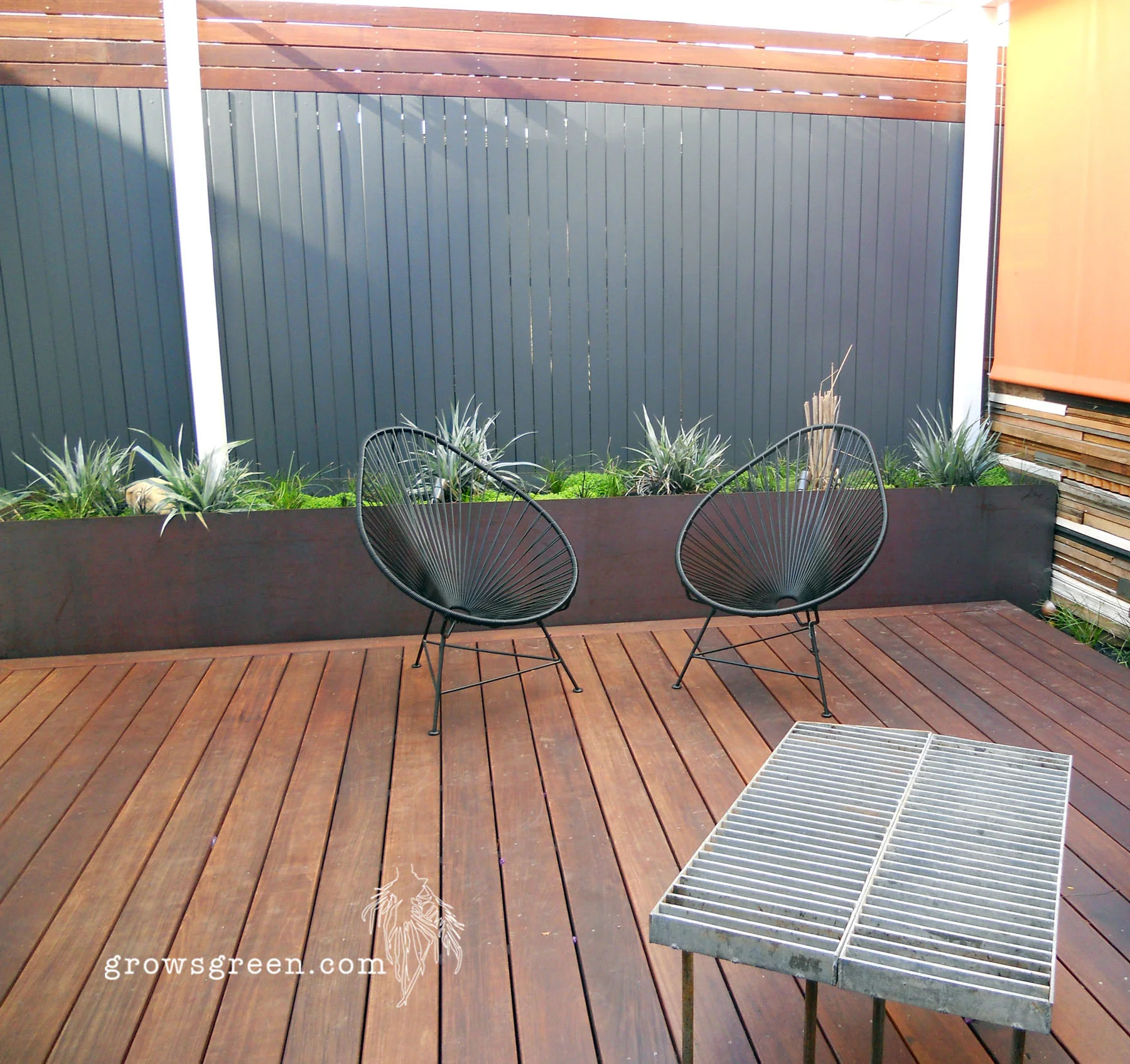 Vicksburg with Logo 2.jpg