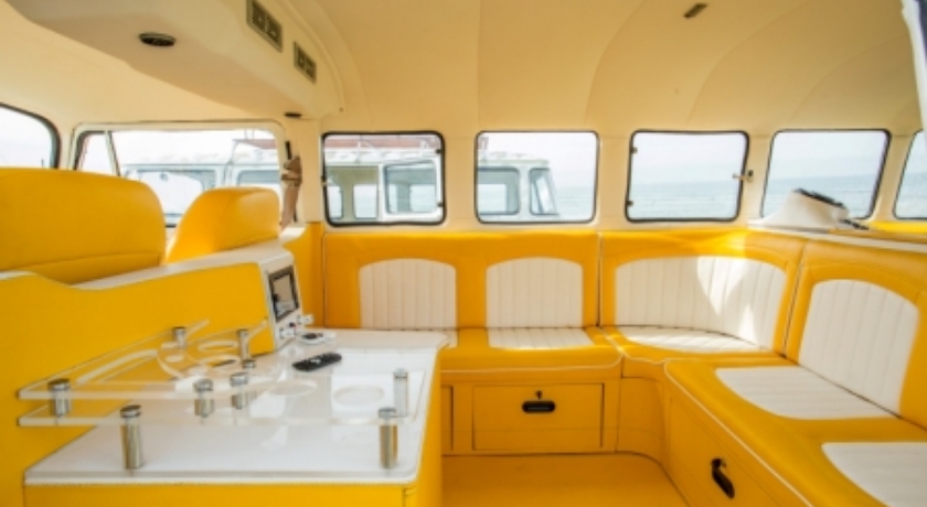 VW-Limo-Bali-mellow-yellow-interior.jpg