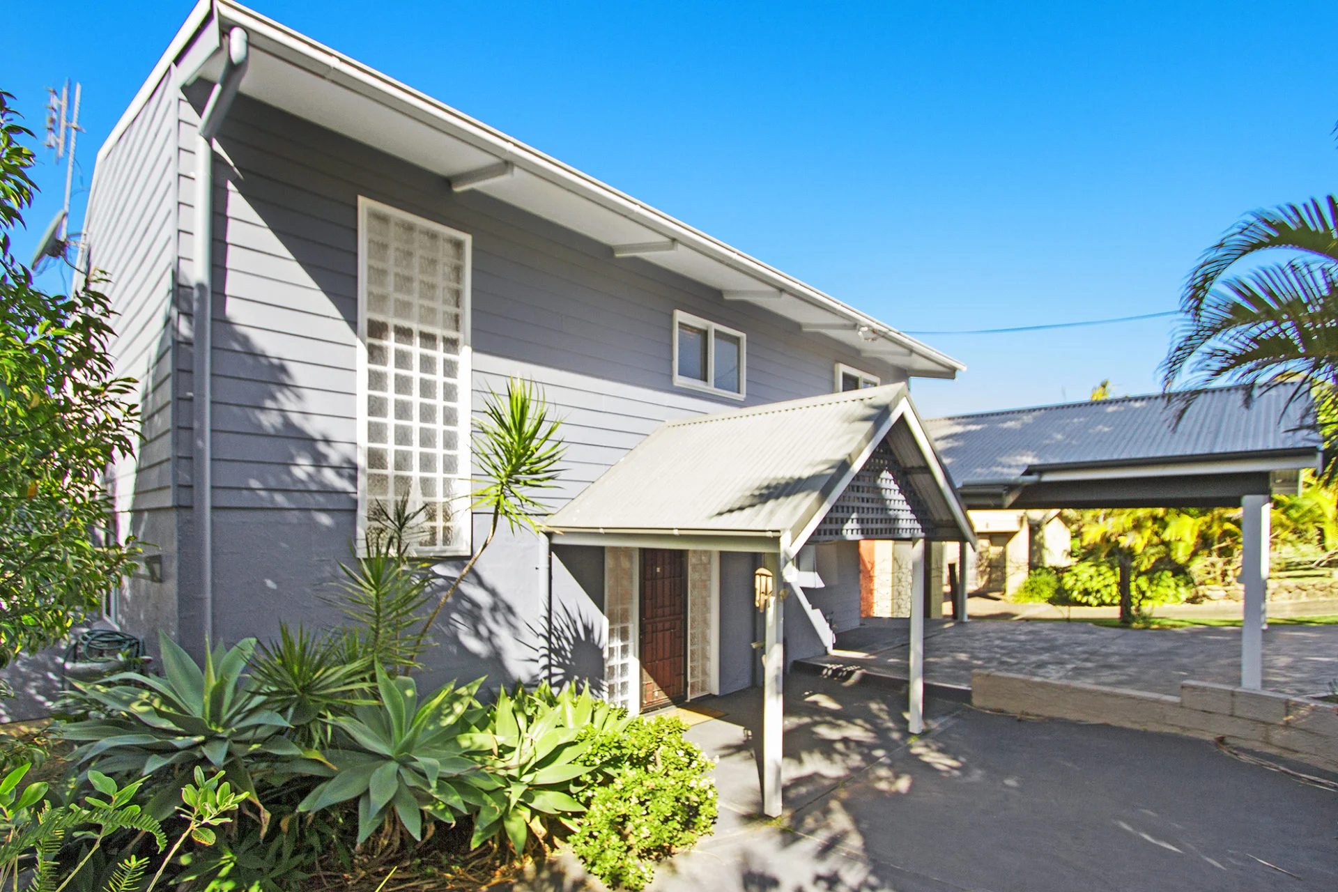 404924804_29 (1).jpg