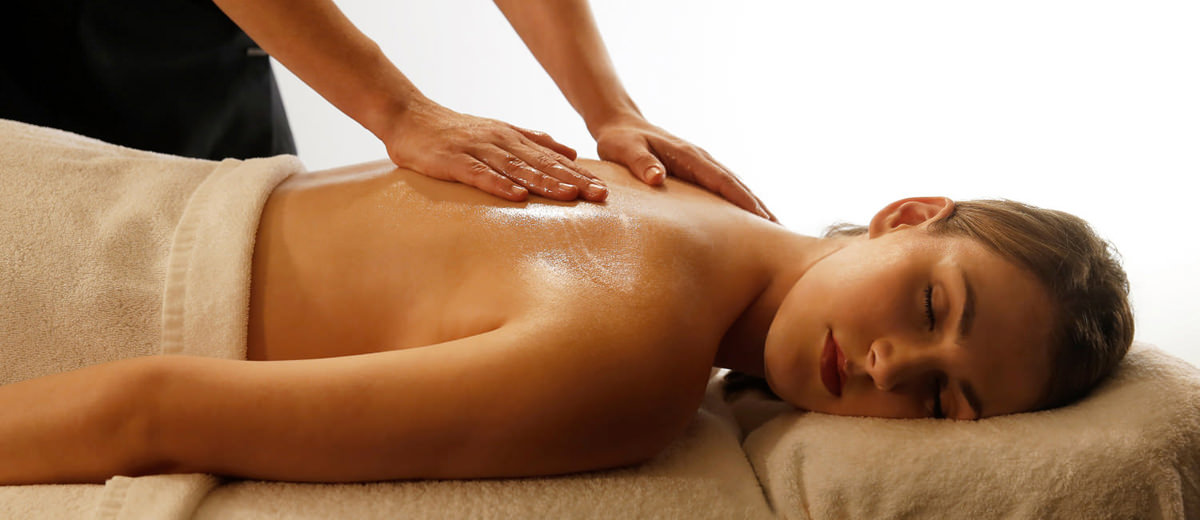 Cheateau Elan pamper.jpg