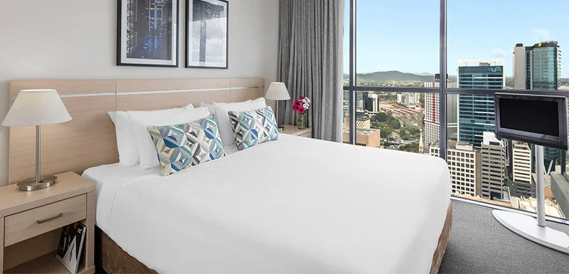 Oaks CHarlotte Towers 1 Bedroom Executive Bedroom 800x385.jpg