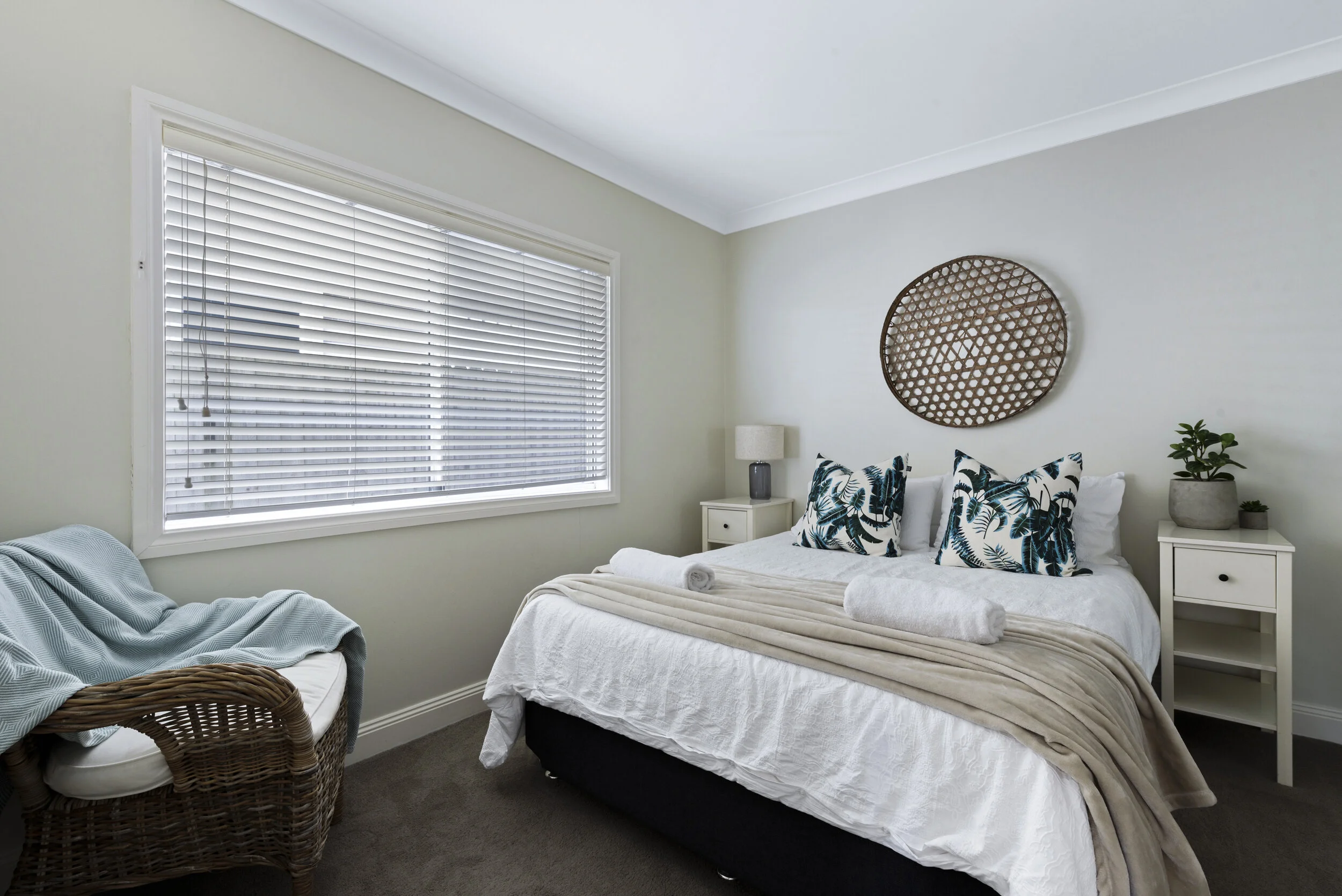 PRINT 196 Mitchell Pde Mollymook-8.jpg