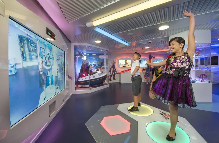DCL-Infinity-768x503.jpg