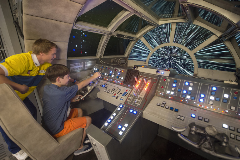 DCL-Star-Wars-768x511.jpg