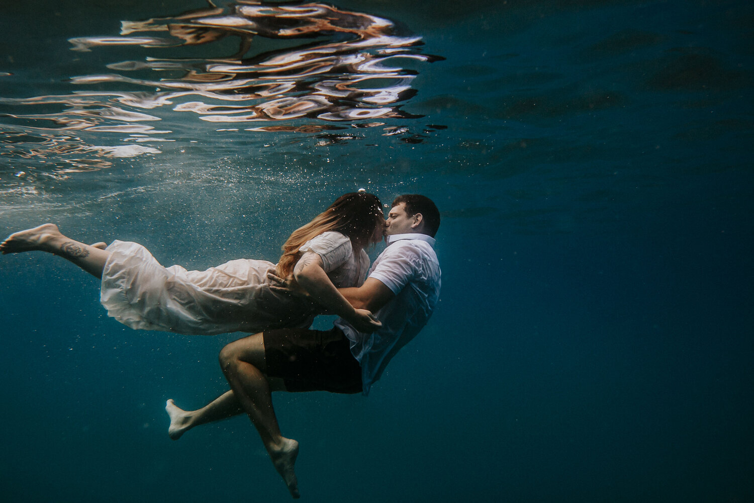 Emma + Travis - Underwater Couple's Session - West Side, Oahu Hawaii