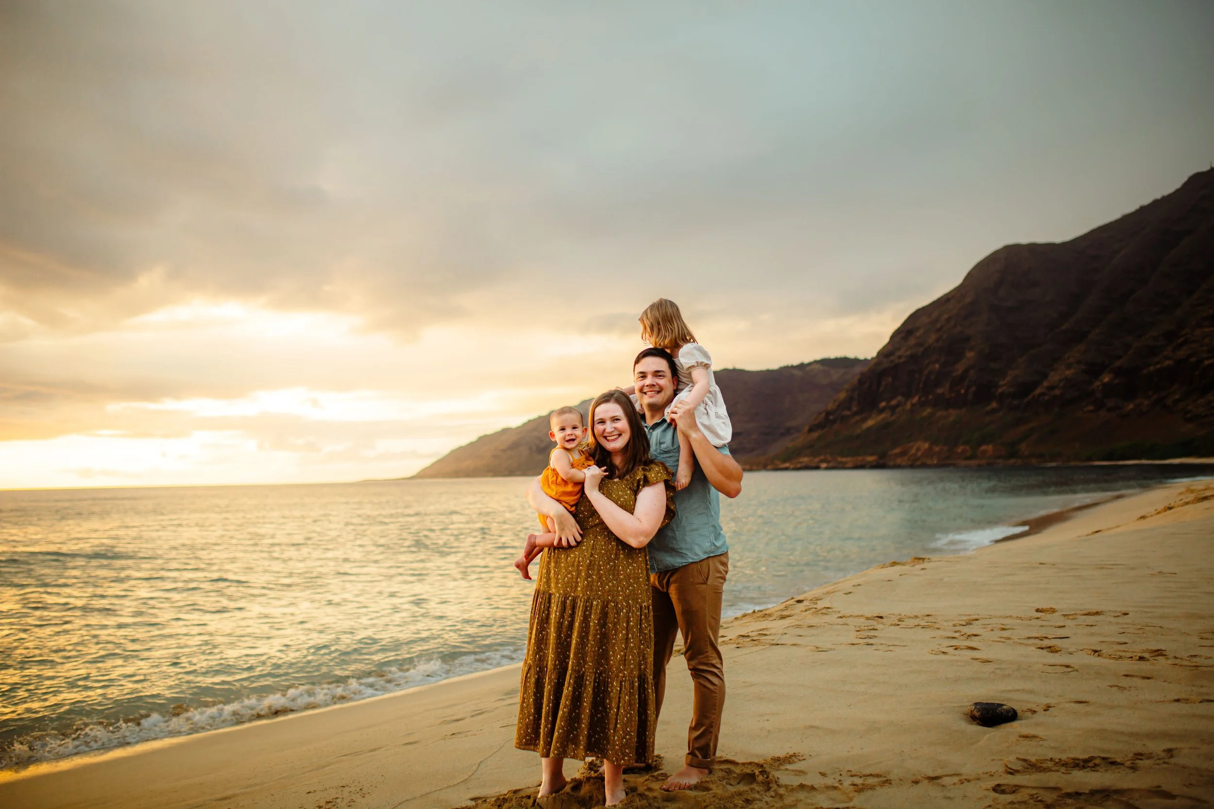 Shannon + Gerred + Daughters - Makua Family Session