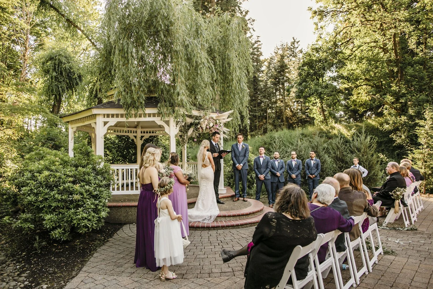 Mindy + Justin - Oregon Wedding
