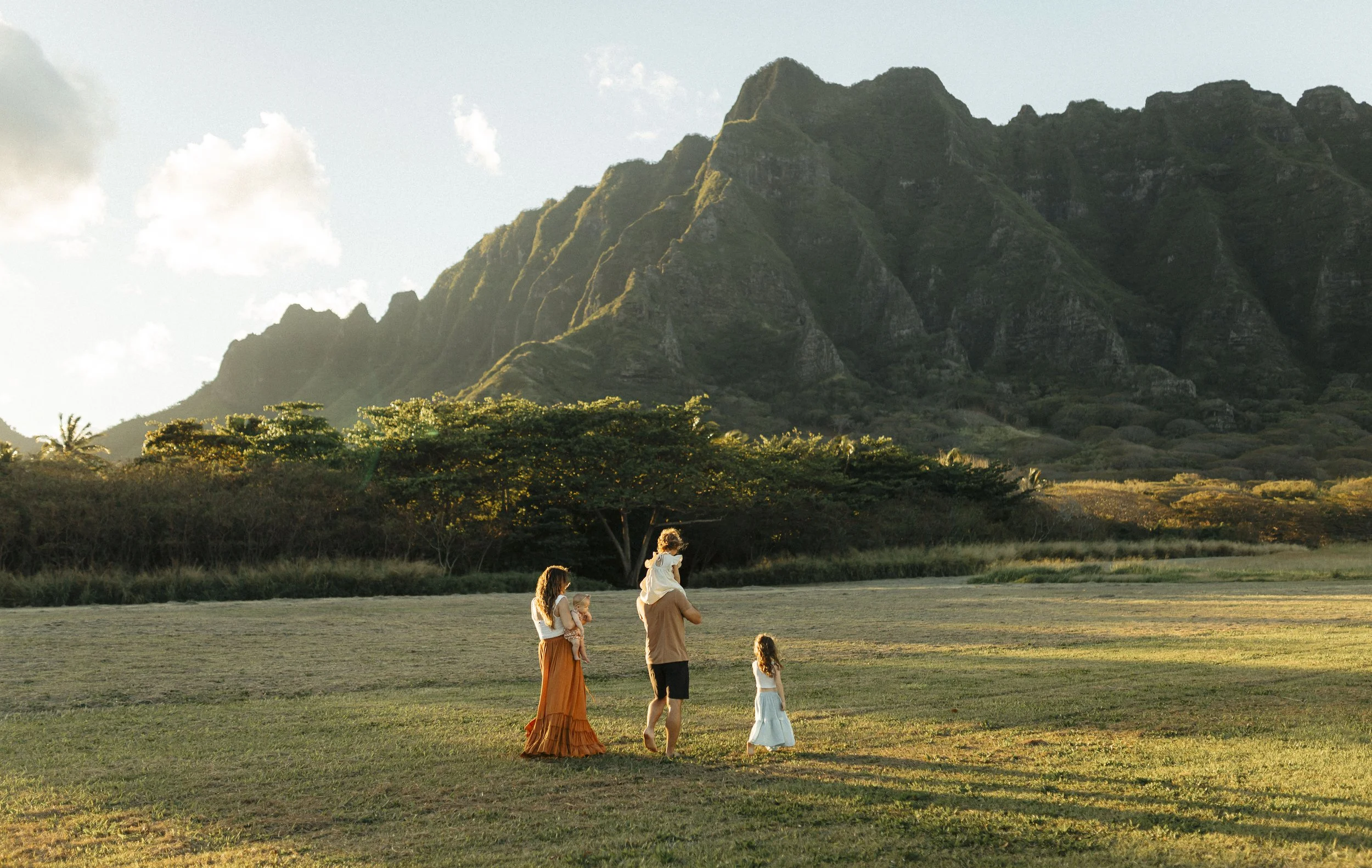 Frockling Through The Mountains of O’ahu Hawai’i