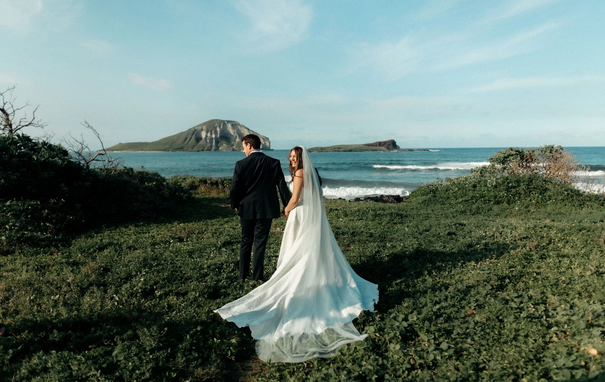 Lush Green Cliffside Ceremony on O’ahu Hawai’i