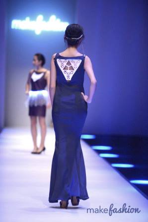   Shooting Star Gown (back)   Xiamen Fashion Week 2015, China 