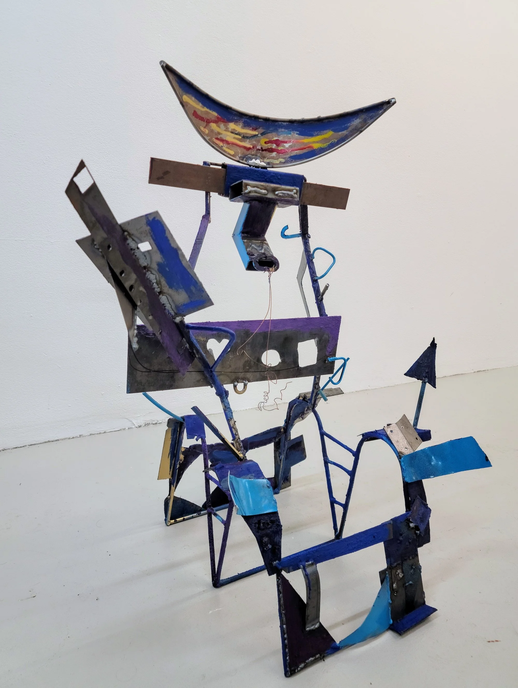 04_E_2021_Sculpture_Steel_Encaustic_Blue.jpg.jpg
