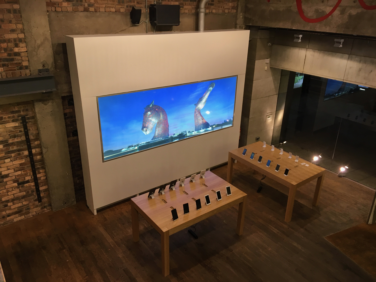 TS2_Electronic Store1_ASquires2016.jpg