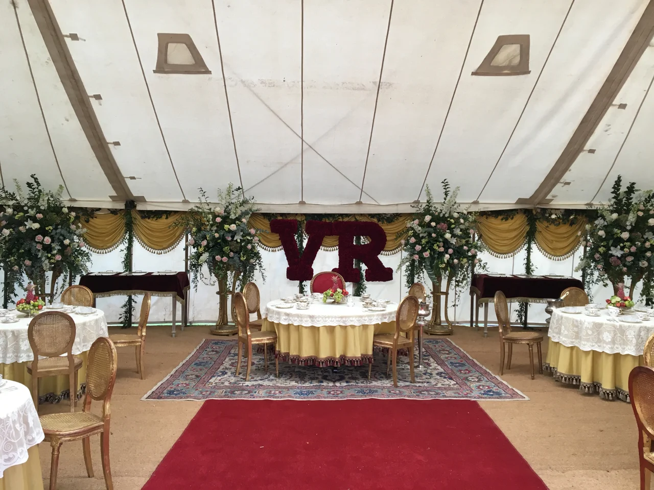 V&A_Queens Lunch Marquee 02_Adam Squires_2016.jpg