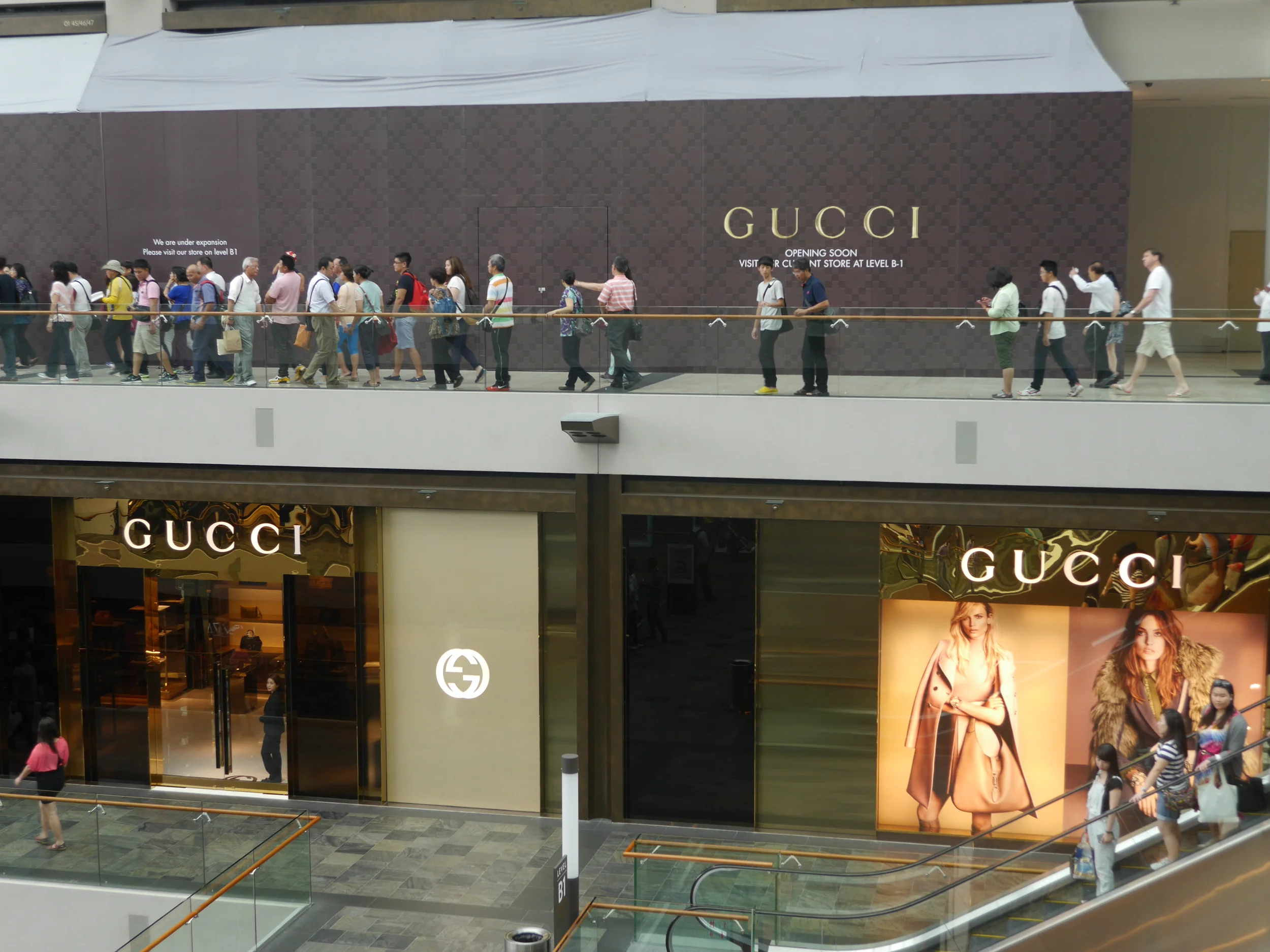  A single story Gucci is obviously insufficient to keep up with demand. Check back soon! 