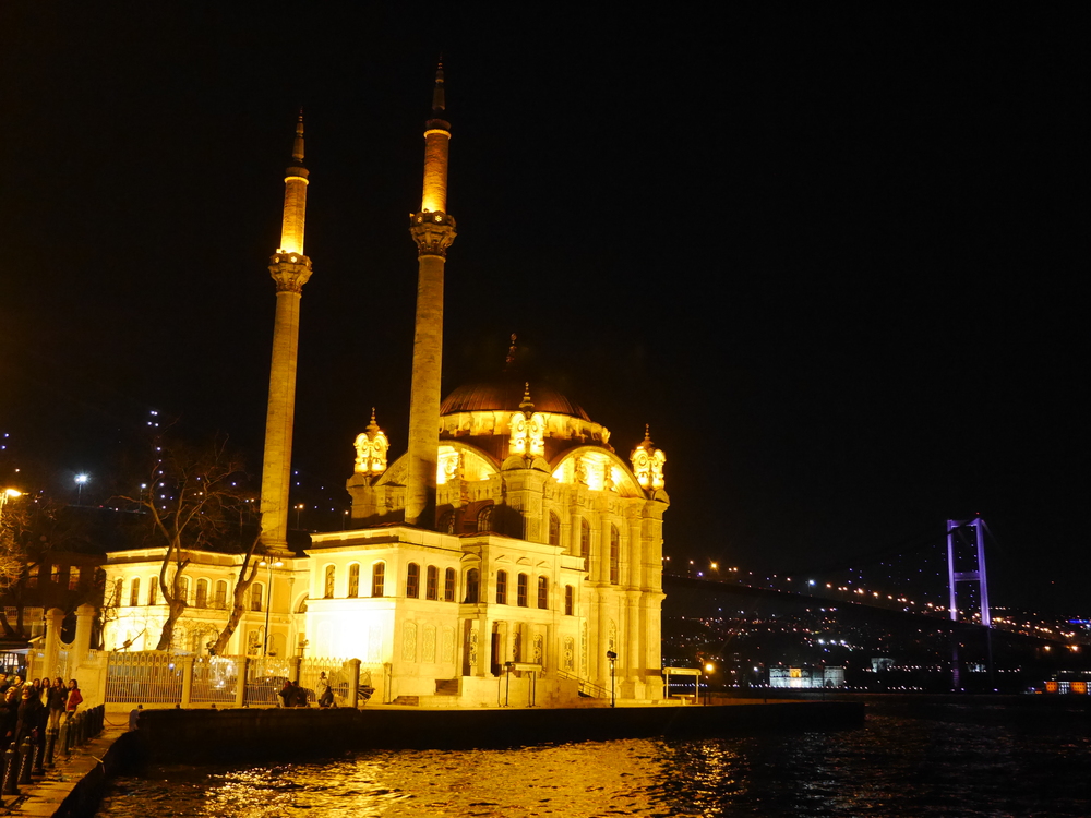  Another view of the Ortakoy Mosque and Bosphorus Bridge. 